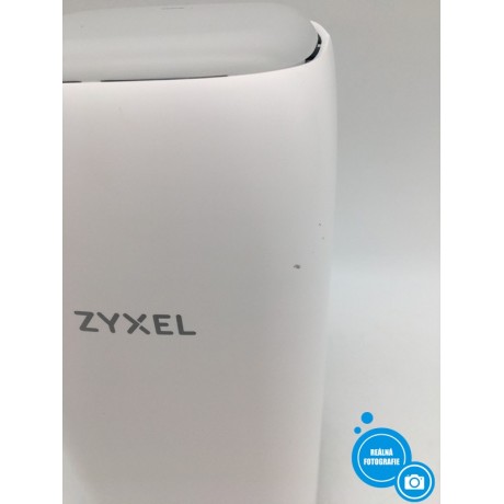 Vnitřní router Zyxel LTE5398-M904, bílá