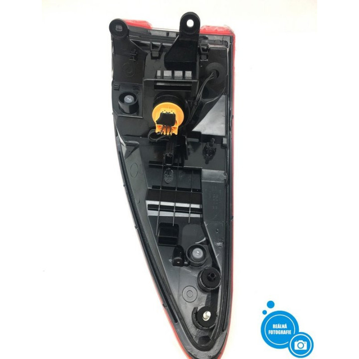 Zadní světlomet VALEO Lighting Systems L 047027 (90091810), levá strana