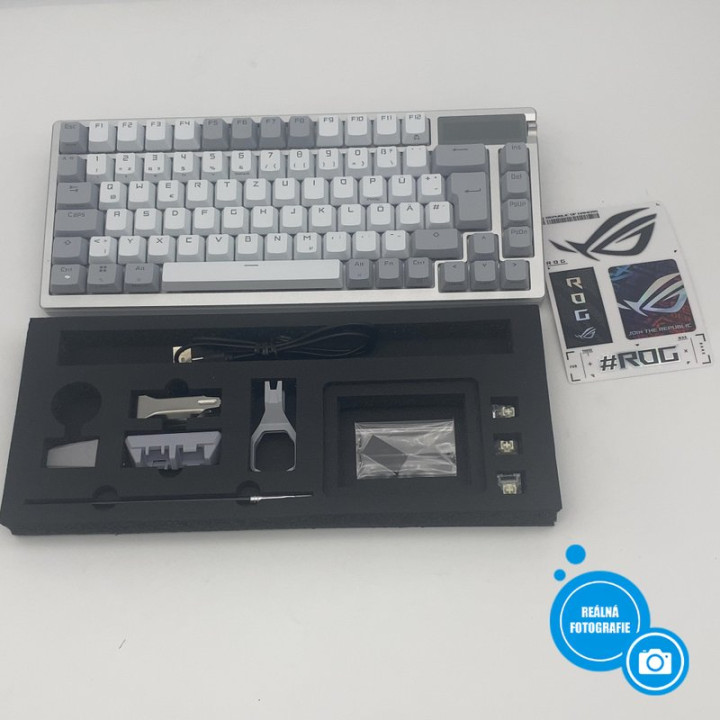 RGB bezdrátová herní klávesnice ASUS ROG Azoth M701, QWERTZ (německé rozložení), bílá